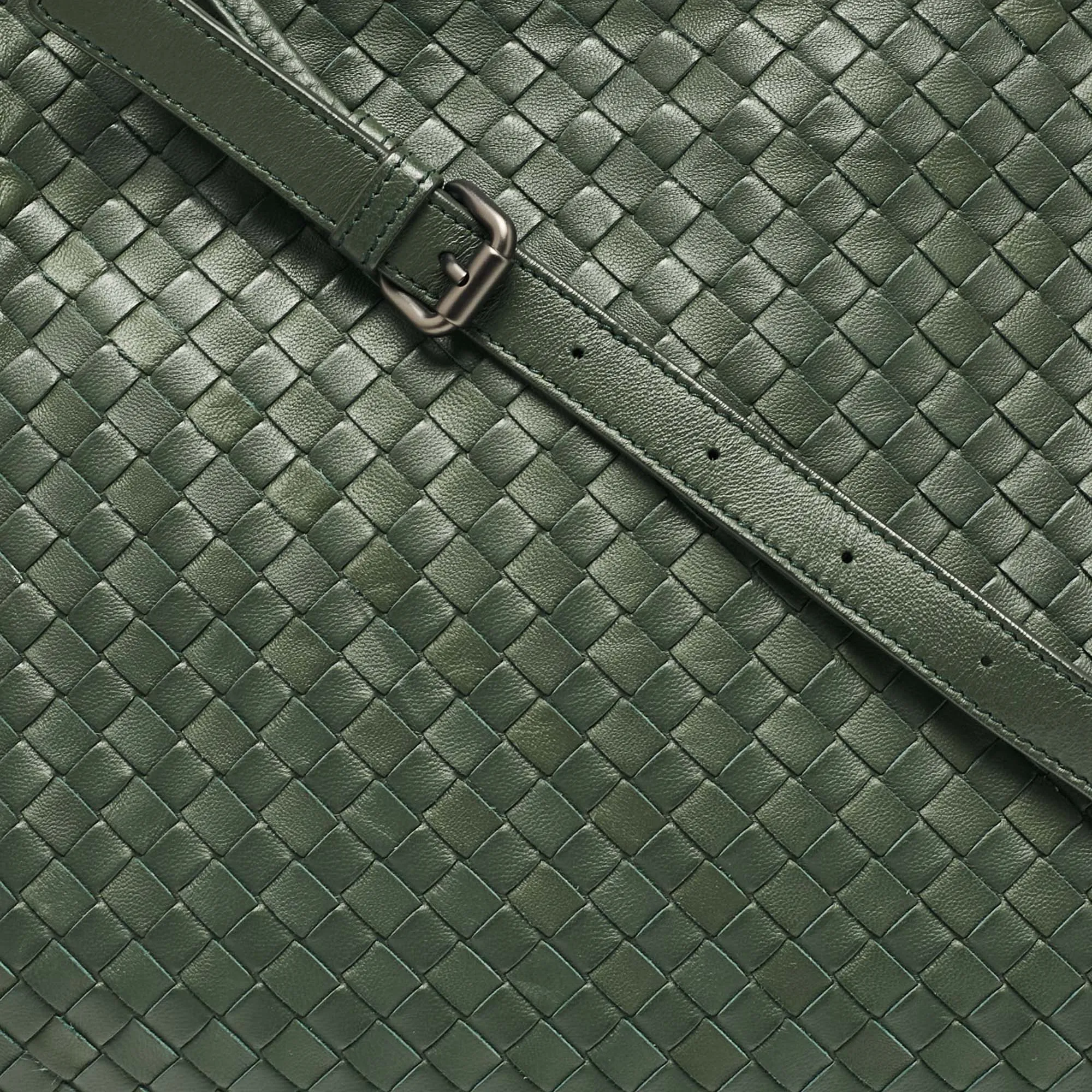 Bottega Veneta Green Intrecciato Leather Flap Messenger Bag