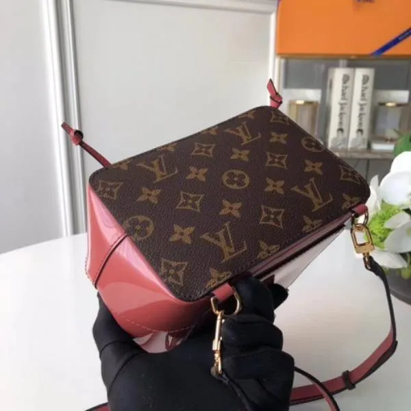 LV Hot Springs Backpack Patent Leather Vieux Rose