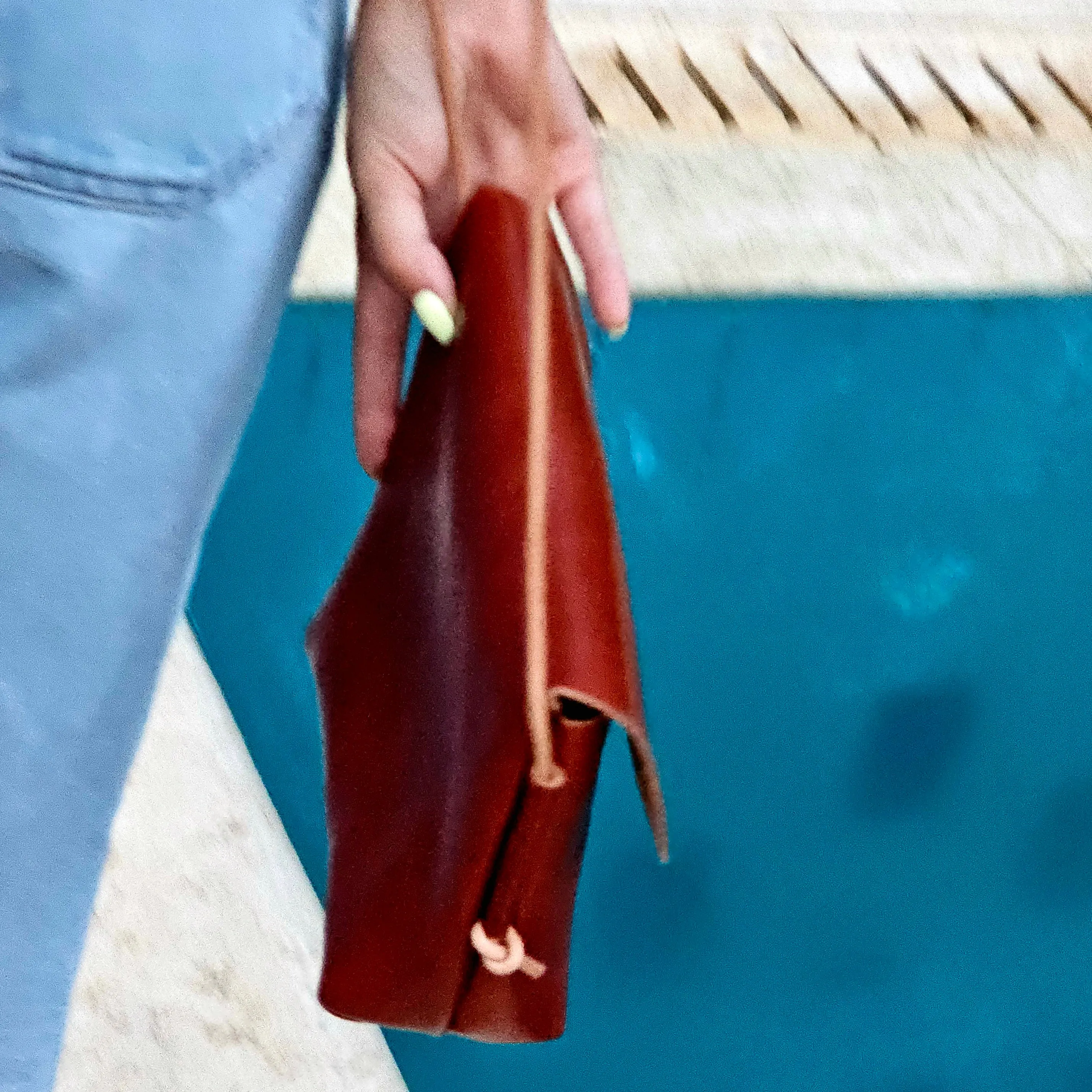 Tampa brown women's leather crossbody bag